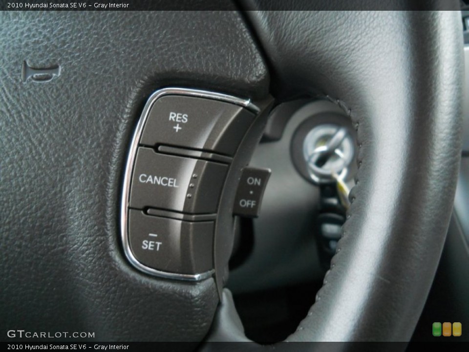 Gray Interior Controls for the 2010 Hyundai Sonata SE V6 #63586463
