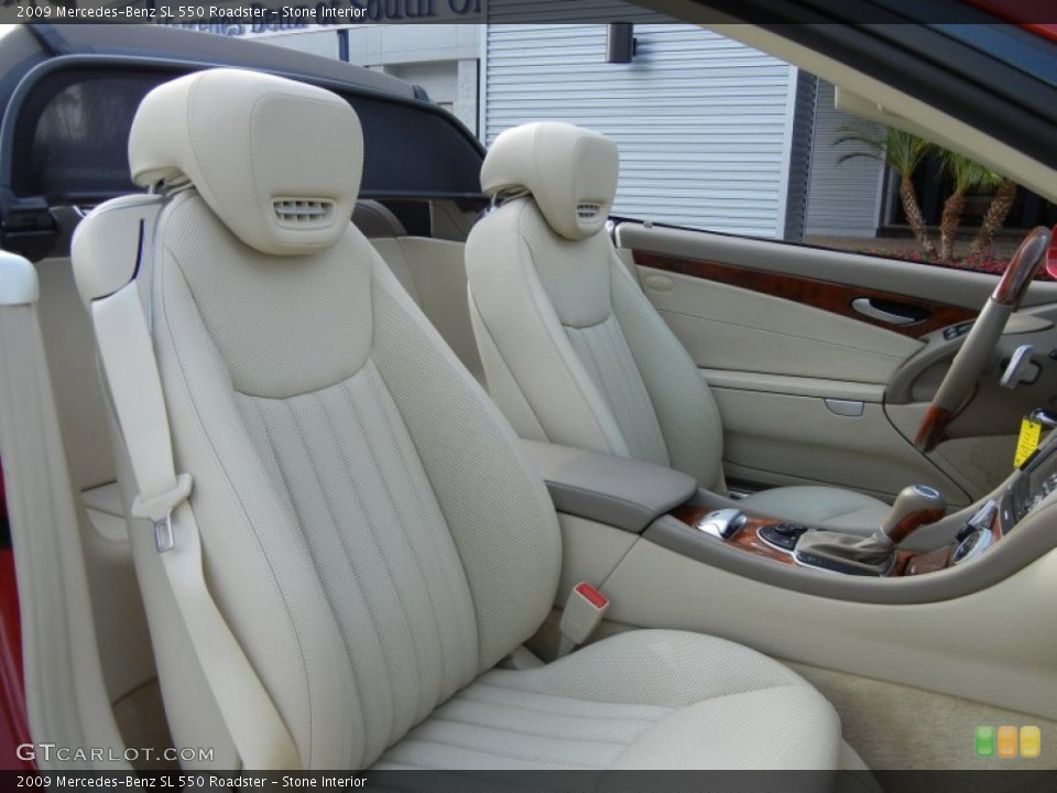 Stone Interior Photo for the 2009 Mercedes-Benz SL 550 Roadster #63639415