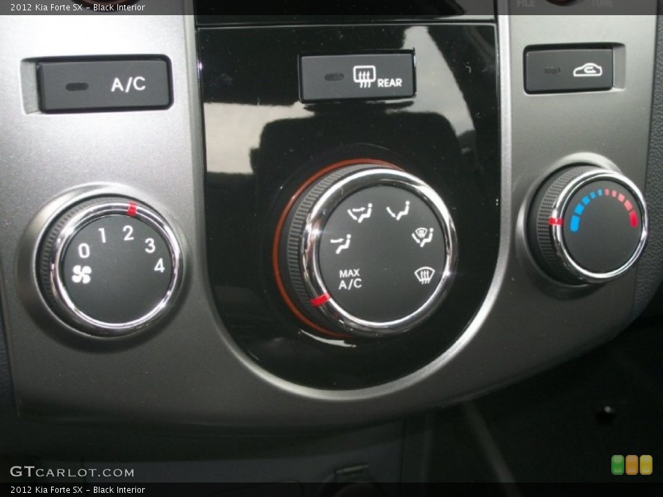 Black Interior Controls for the 2012 Kia Forte SX #63690486