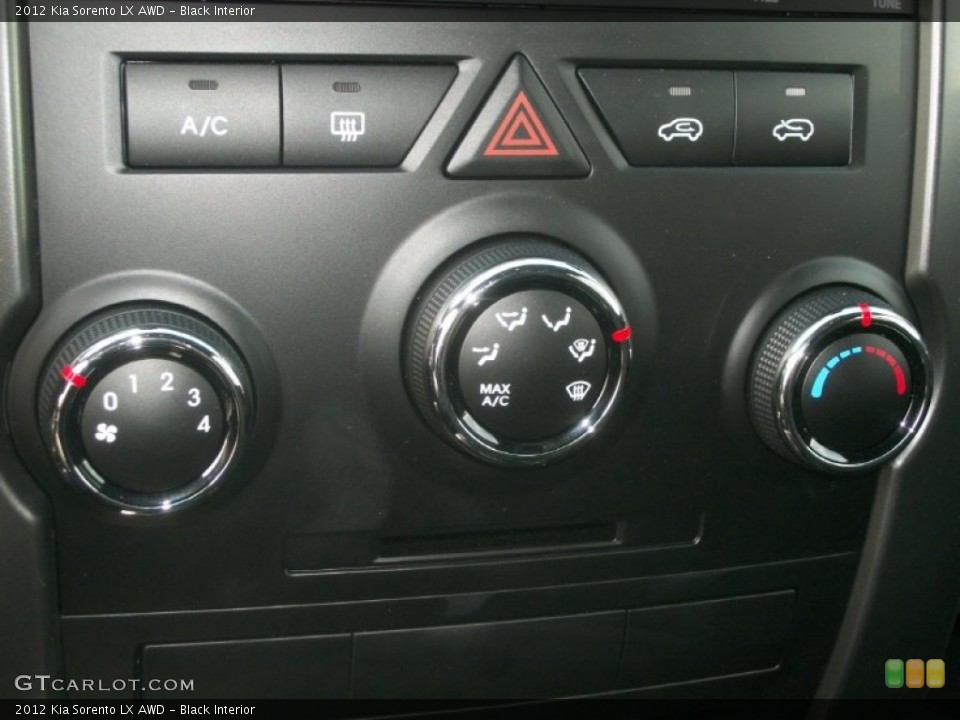 Black Interior Controls for the 2012 Kia Sorento LX AWD #63691092