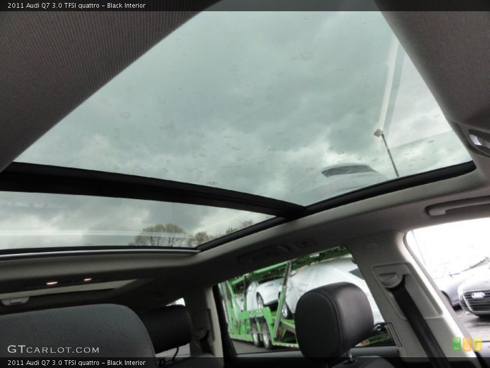 Black Interior Sunroof for the 2011 Audi Q7 3.0 TFSI quattro #63716554