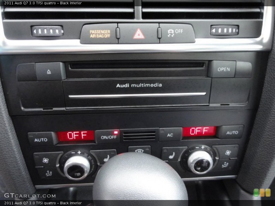 Black Interior Controls for the 2011 Audi Q7 3.0 TFSI quattro #63716878