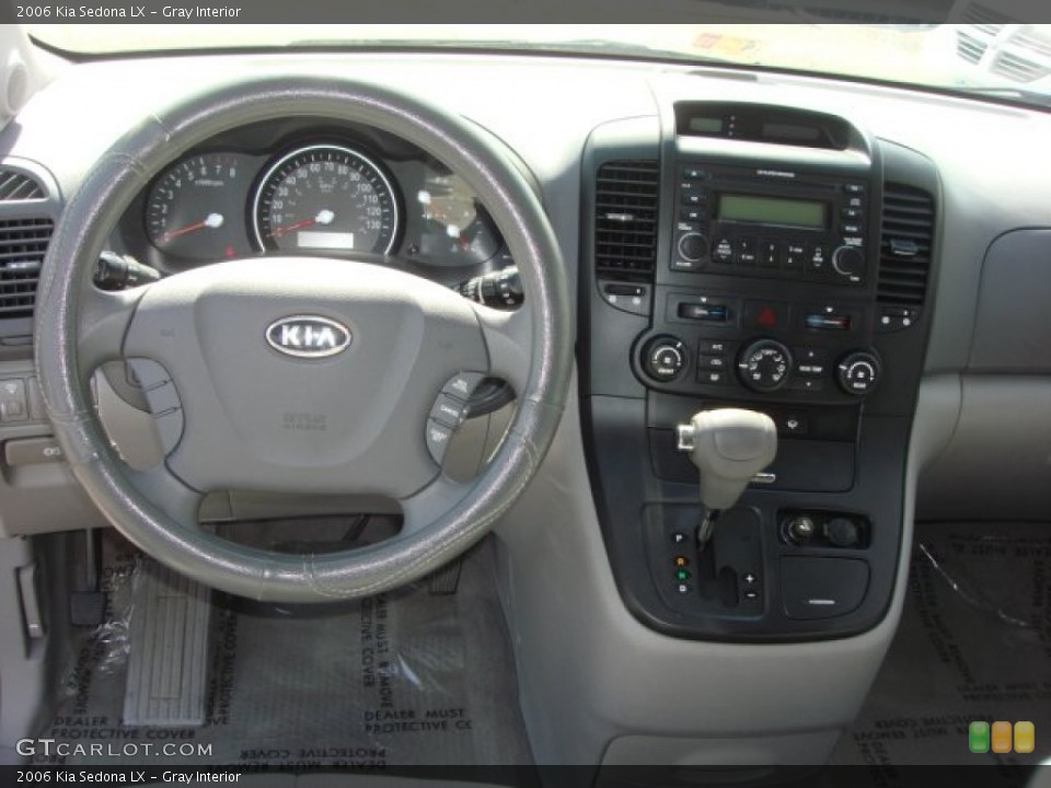 Gray Interior Dashboard for the 2006 Kia Sedona LX #63740523