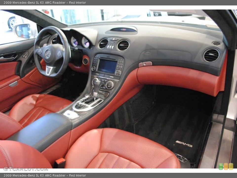 Red Interior Photo for the 2009 Mercedes-Benz SL 63 AMG Roadster #63784425
