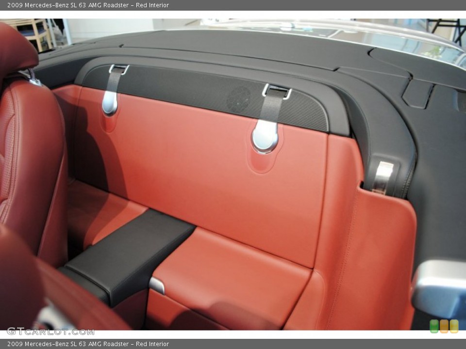 Red Interior Photo for the 2009 Mercedes-Benz SL 63 AMG Roadster #63784485