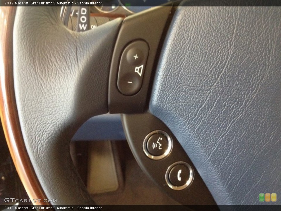Sabbia Interior Controls for the 2012 Maserati GranTurismo S Automatic #63805569