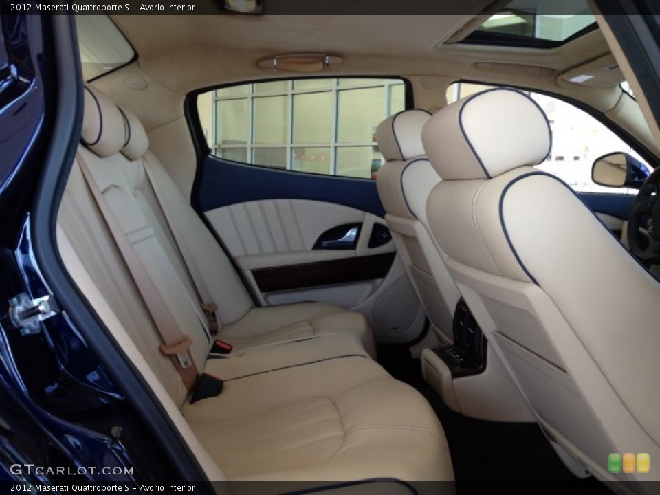 Avorio Interior Rear Seat for the 2012 Maserati Quattroporte S #63805728