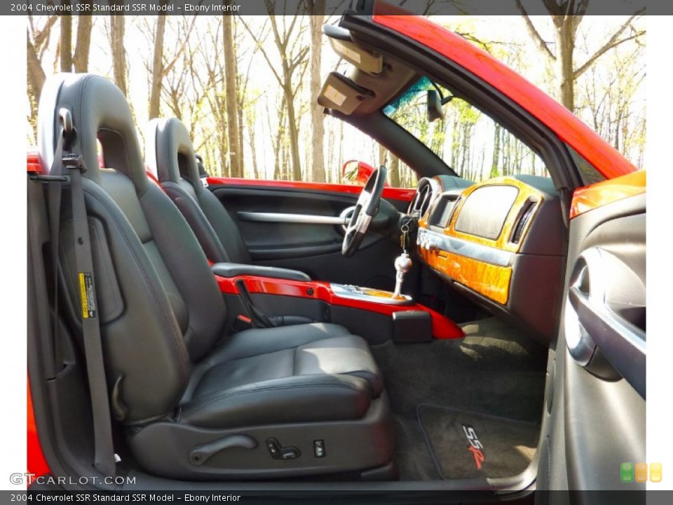 Ebony Interior Front Seat for the 2004 Chevrolet SSR  #63835206