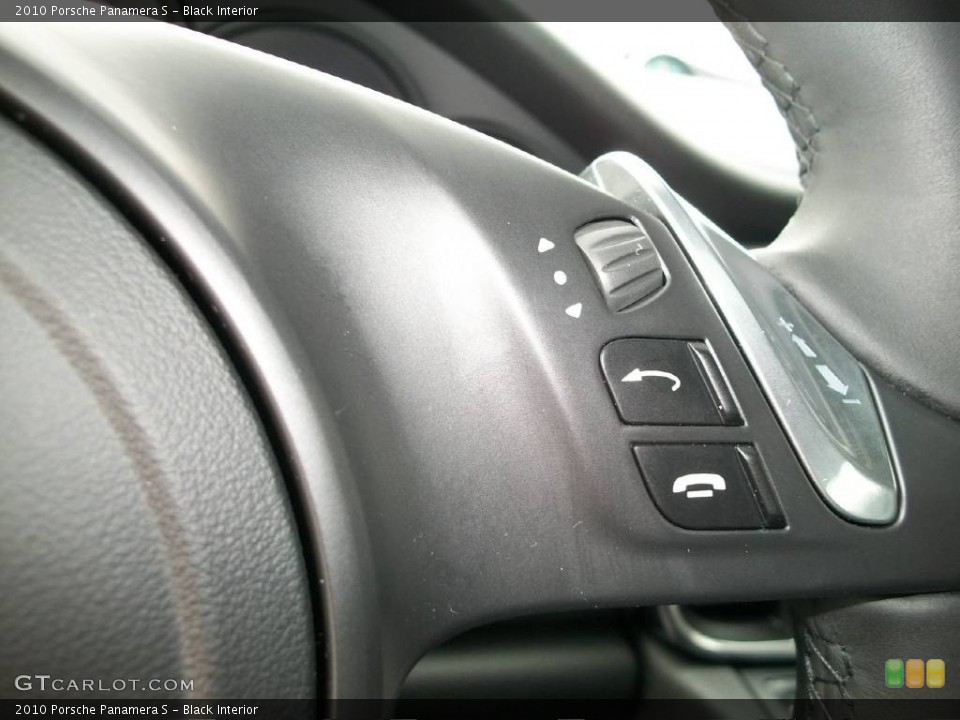Black Interior Controls for the 2010 Porsche Panamera S #63841843