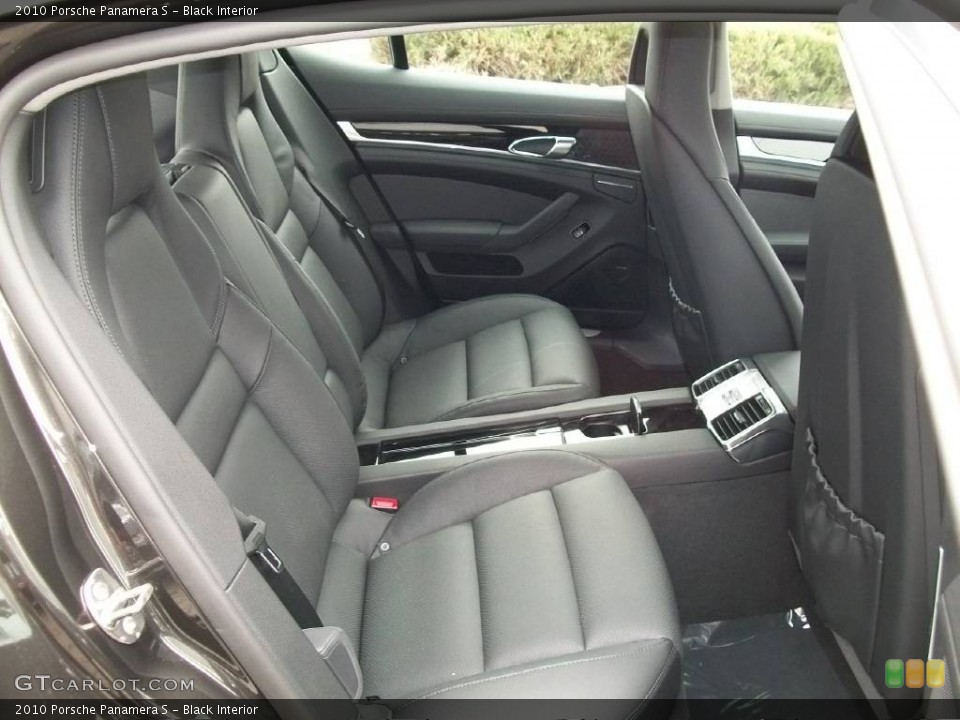 Black Interior Rear Seat for the 2010 Porsche Panamera S #63841885