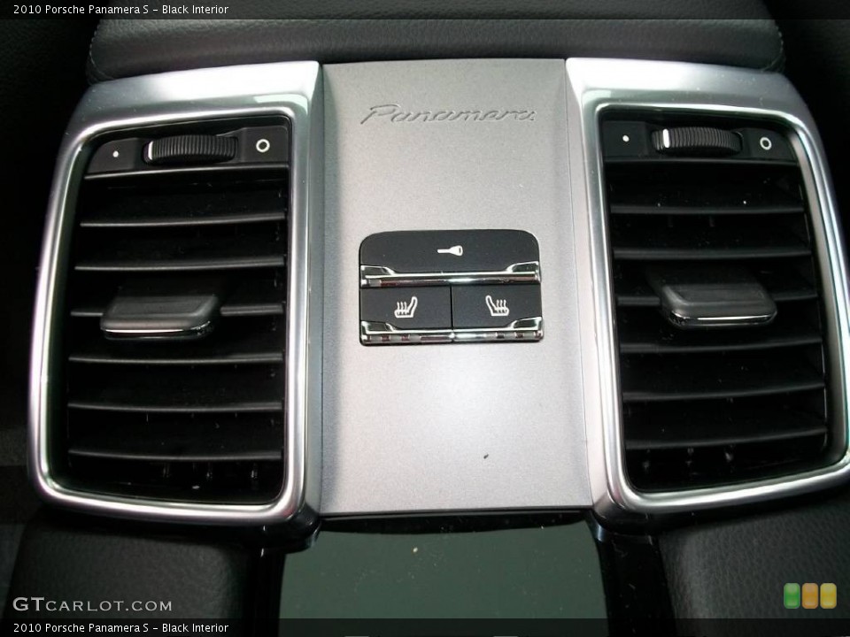 Black Interior Controls for the 2010 Porsche Panamera S #63841891