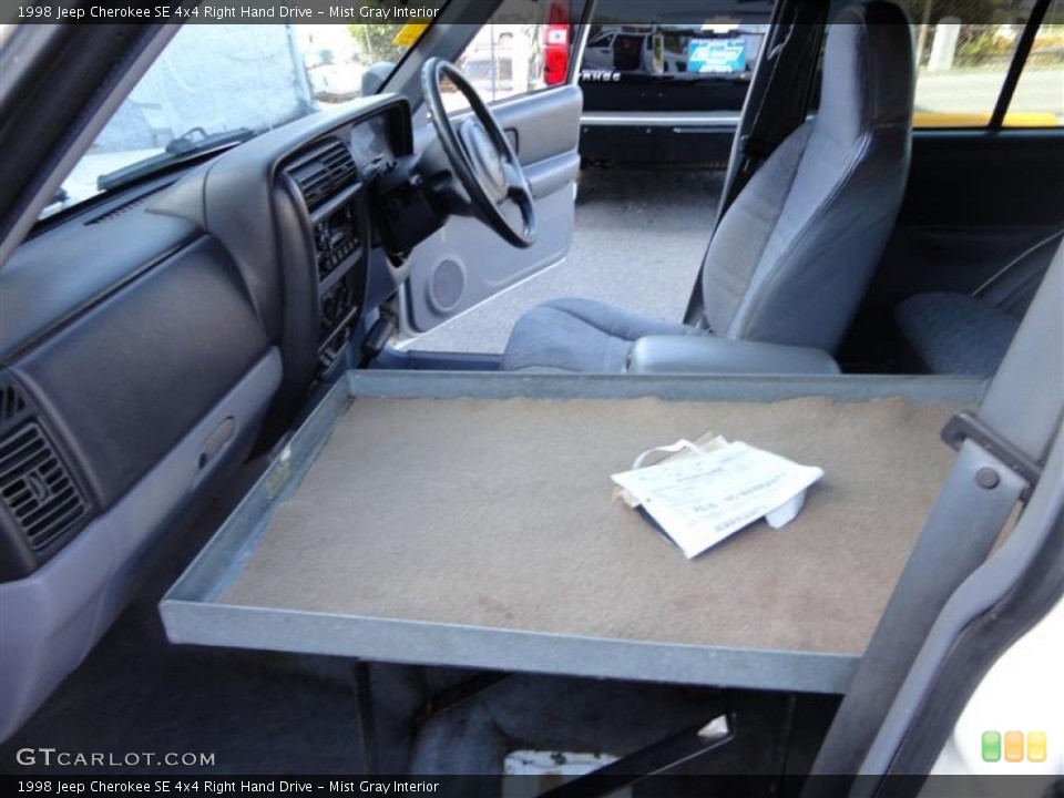 Mist Gray Interior Photo for the 1998 Jeep Cherokee SE 4x4 Right Hand Drive #63851229