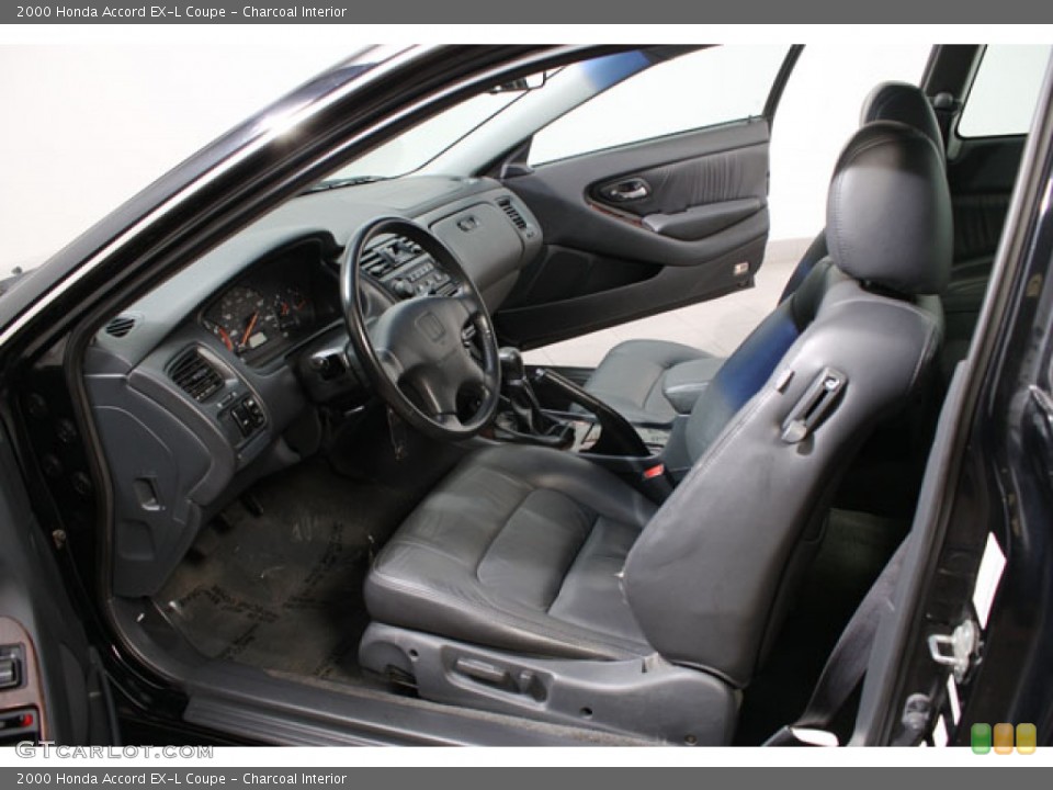 Charcoal Interior Photo for the 2000 Honda Accord EX-L Coupe #63857803
