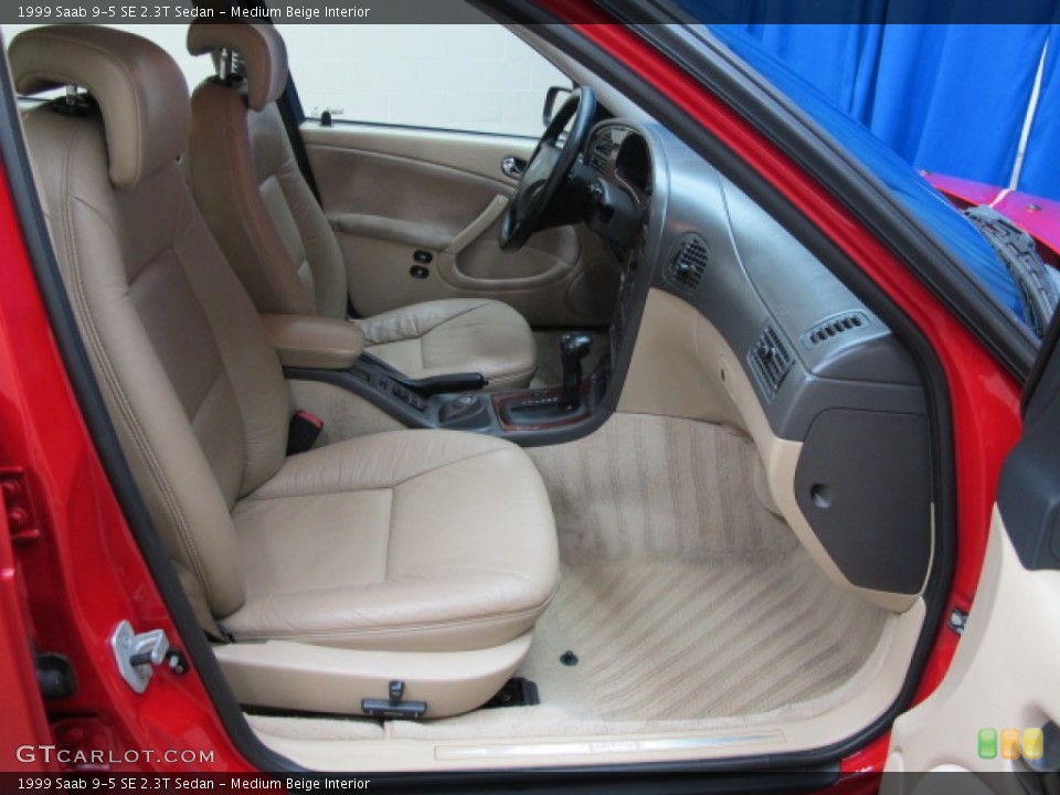 Medium Beige Interior Photo for the 1999 Saab 9-5 SE 2.3T Sedan #63862618