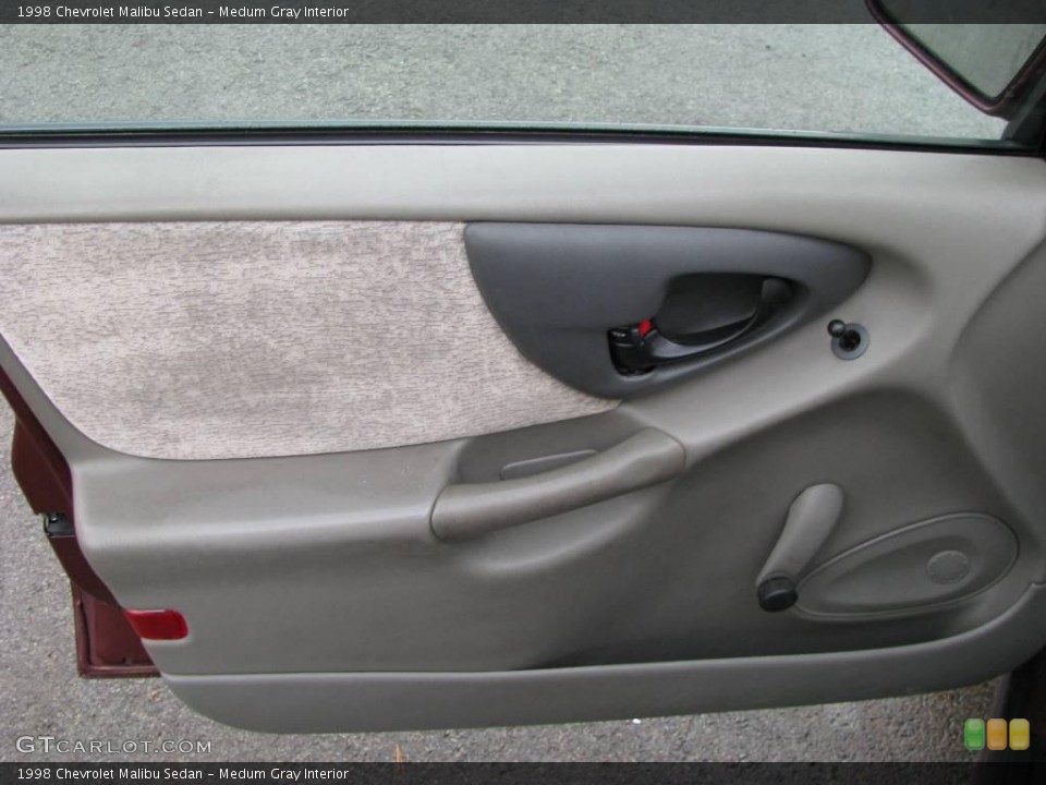 Medum Gray Interior Door Panel for the 1998 Chevrolet Malibu Sedan #6391933