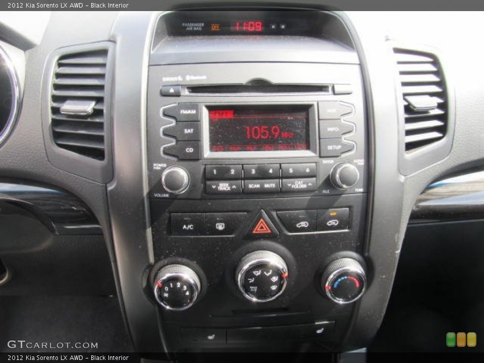 Black Interior Controls for the 2012 Kia Sorento LX AWD #63958414