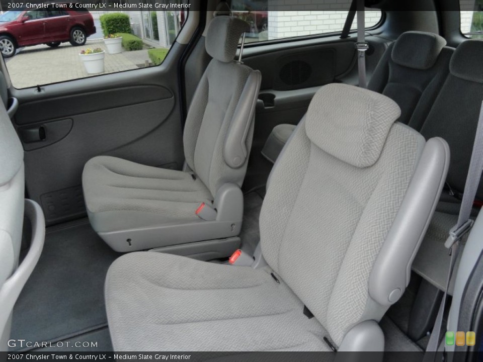 Medium Slate Gray Interior Photo for the 2007 Chrysler Town & Country LX #63991159