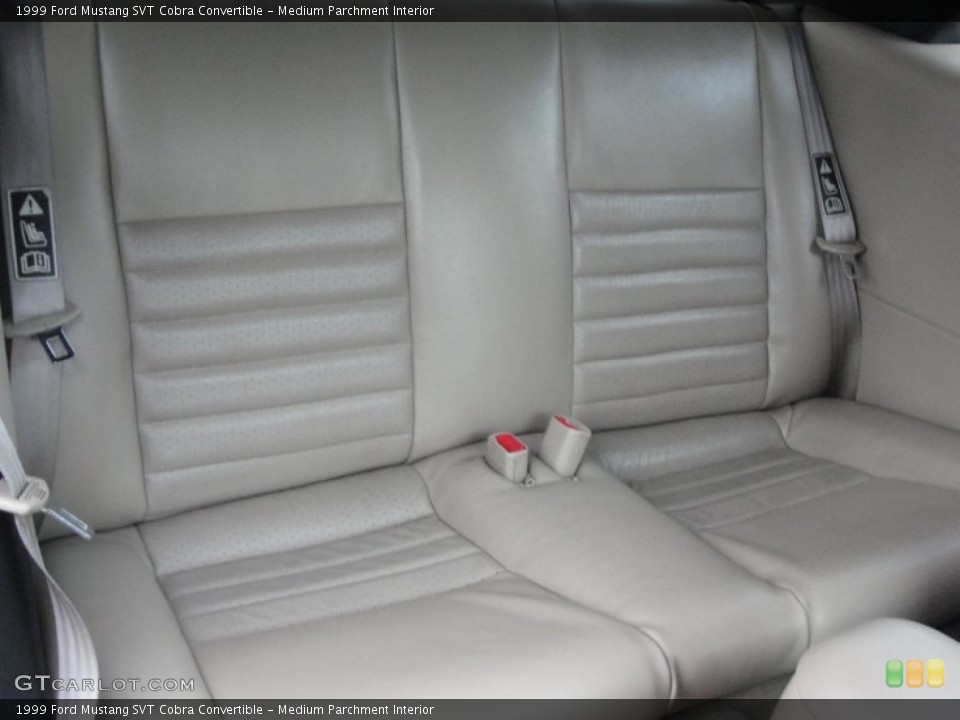 Medium Parchment Interior Photo for the 1999 Ford Mustang SVT Cobra Convertible #64020969