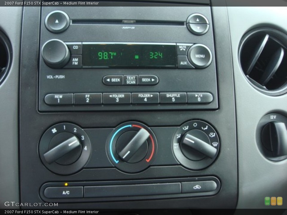 Medium Flint Interior Controls for the 2007 Ford F150 STX SuperCab #64036378
