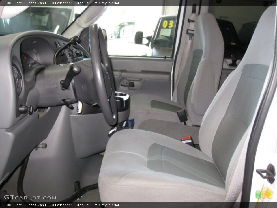Medium Flint Grey Interior Photo for the 2007 Ford E Series Van E150 Passenger #64063208