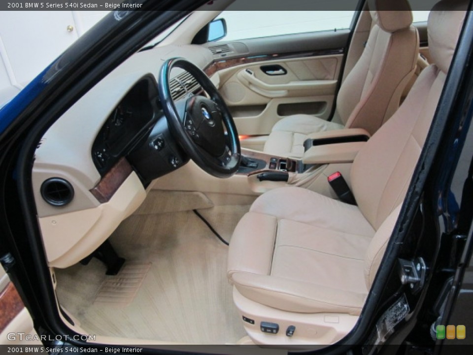 Beige Interior Photo for the 2001 BMW 5 Series 540i Sedan #64068329