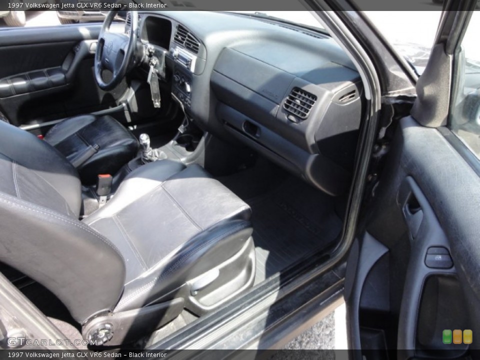 Black Interior Photo for the 1997 Volkswagen Jetta GLX VR6 Sedan #64073636