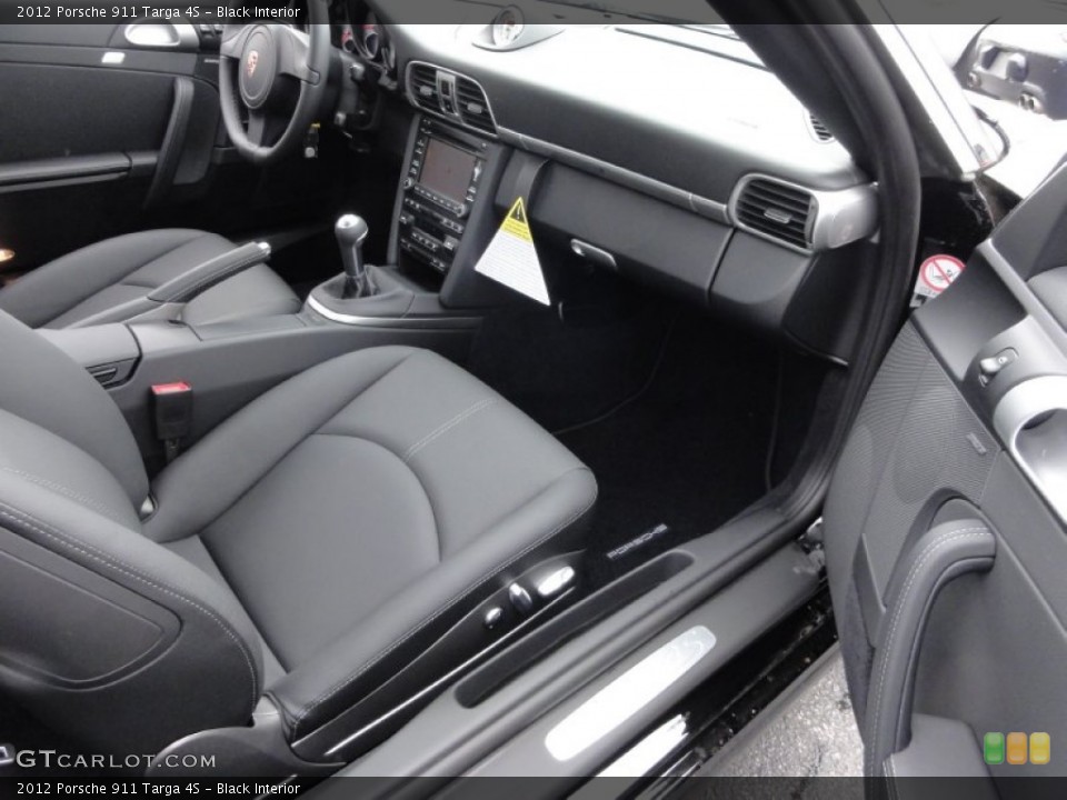 Black Interior Photo for the 2012 Porsche 911 Targa 4S #64074617