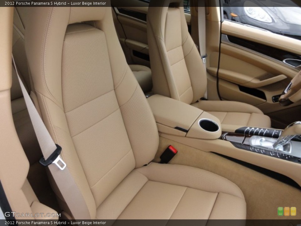 Luxor Beige Interior Photo for the 2012 Porsche Panamera S Hybrid #64074959