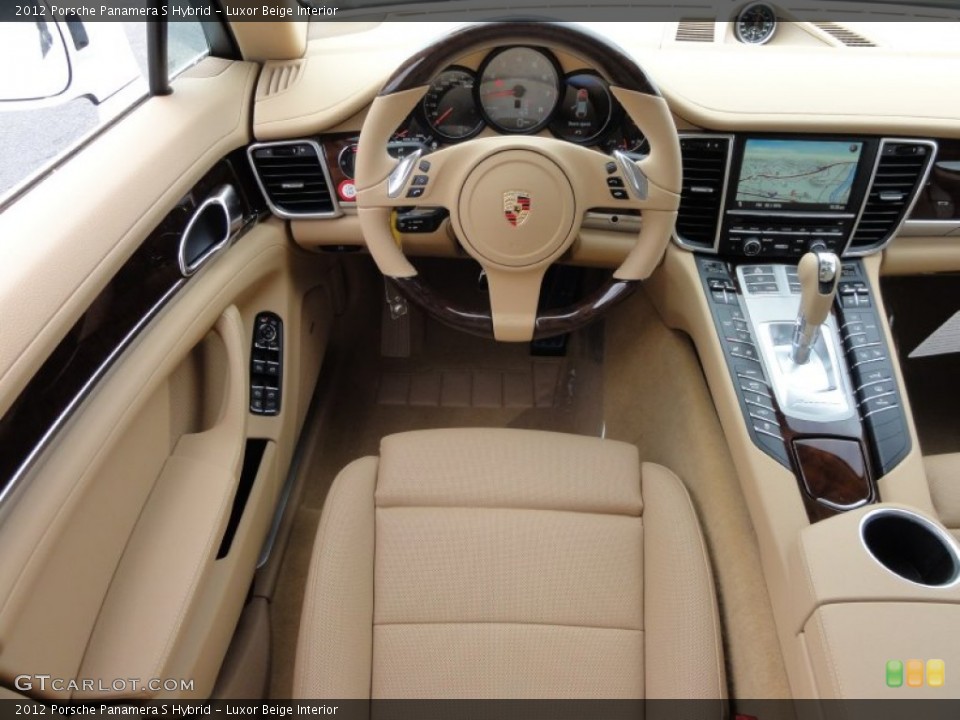 Luxor Beige Interior Dashboard for the 2012 Porsche Panamera S Hybrid #64075022