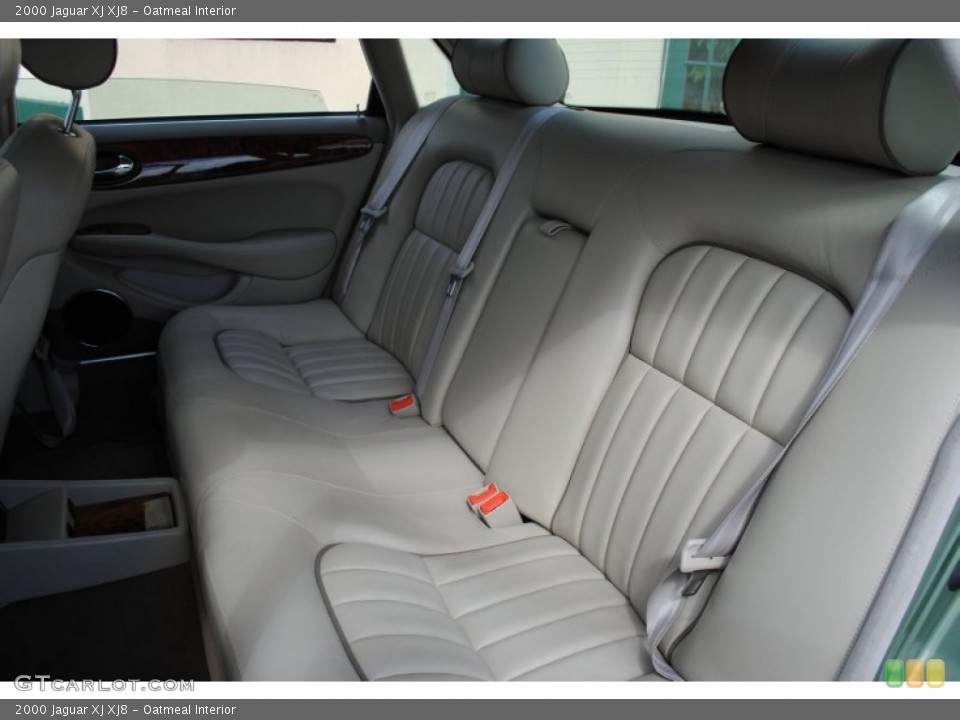 Oatmeal Interior Photo for the 2000 Jaguar XJ XJ8 #64121812