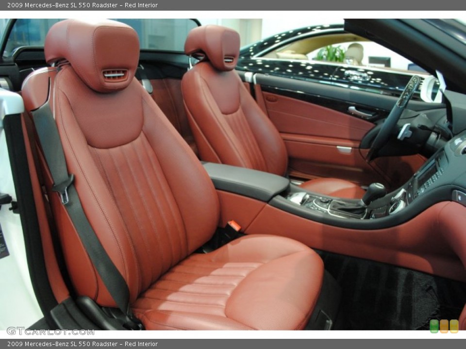 Red Interior Photo for the 2009 Mercedes-Benz SL 550 Roadster #64150218