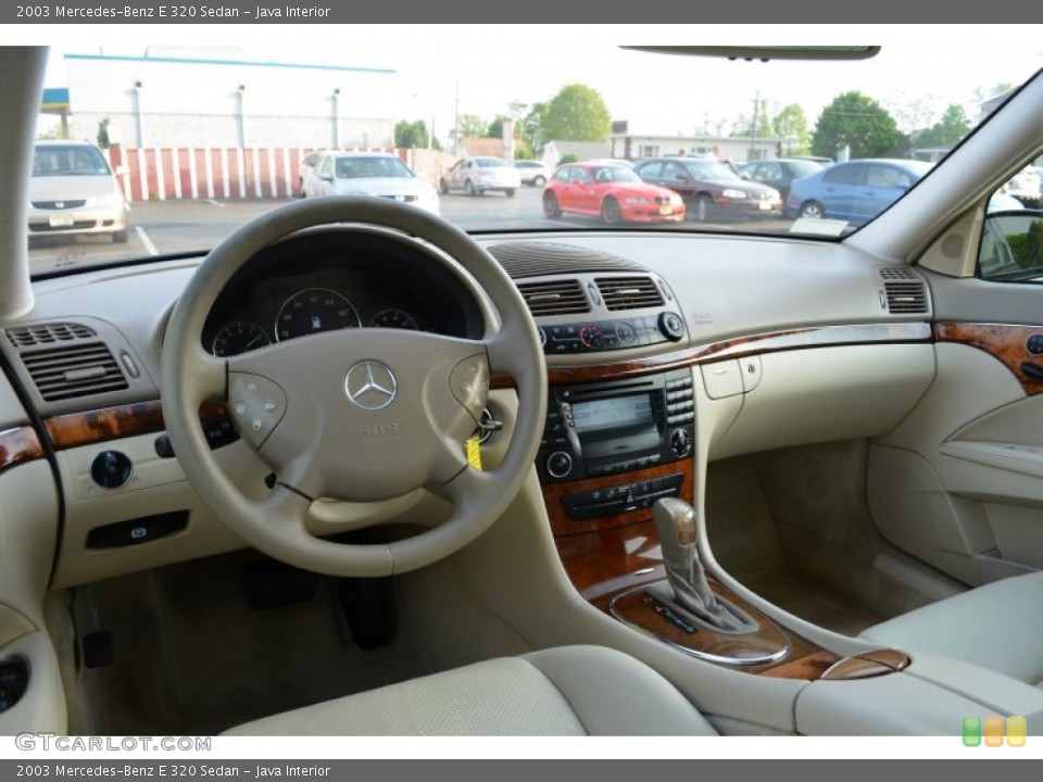 Java Interior Photo for the 2003 Mercedes-Benz E 320 Sedan #64180156