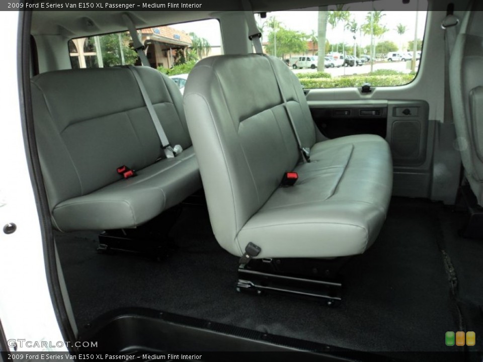Medium Flint Interior Photo for the 2009 Ford E Series Van E150 XL Passenger #64181559