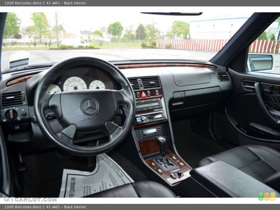 Black Interior Photo for the 1998 Mercedes-Benz C 43 AMG #64189655