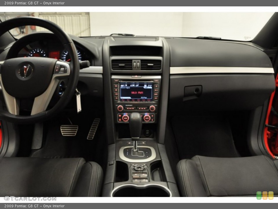 Onyx Interior Dashboard for the 2009 Pontiac G8 GT #64240580