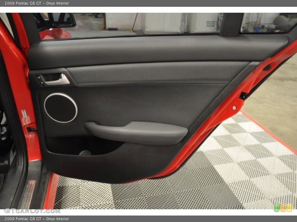 Onyx Interior Door Panel for the 2009 Pontiac G8 GT #64240769