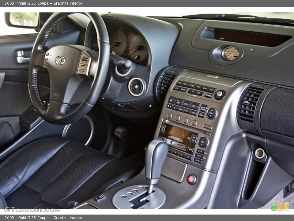 Graphite Interior Photo for the 2003 Infiniti G 35 Coupe #64250843