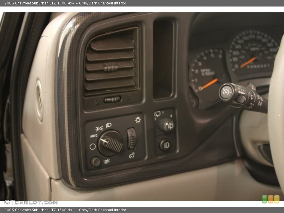 Gray/Dark Charcoal Interior Controls for the 2006 Chevrolet Suburban LTZ 1500 4x4 #64284878