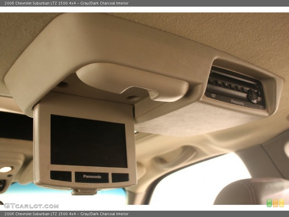Gray/Dark Charcoal Interior Controls for the 2006 Chevrolet Suburban LTZ 1500 4x4 #64285002