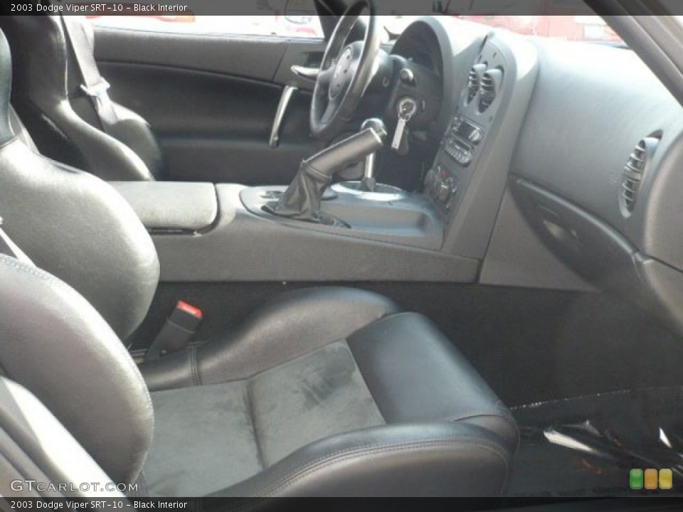 Black Interior Photo for the 2003 Dodge Viper SRT-10 #64295271