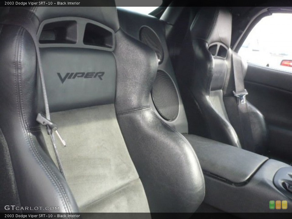 Black Interior Photo for the 2003 Dodge Viper SRT-10 #64295383