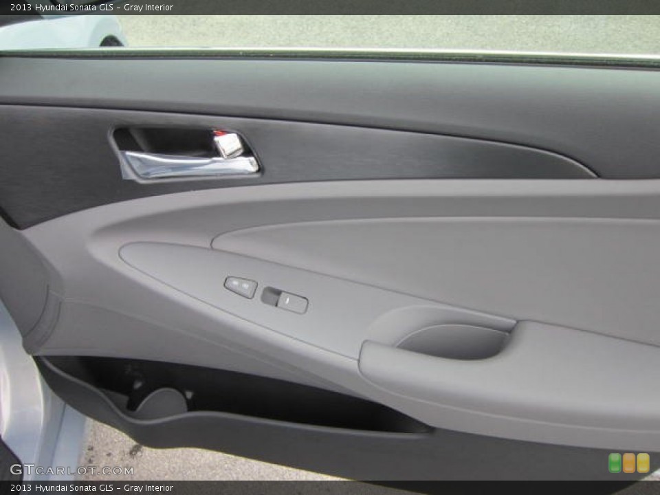 Gray Interior Door Panel for the 2013 Hyundai Sonata GLS #64329517