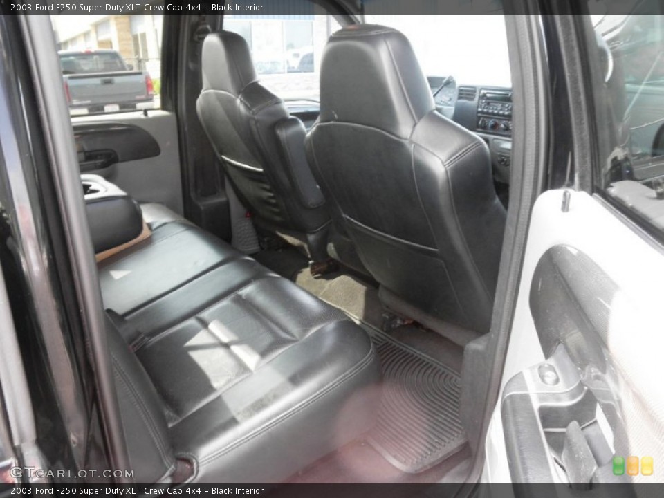Black Interior Photo for the 2003 Ford F250 Super Duty XLT Crew Cab 4x4 #64373994