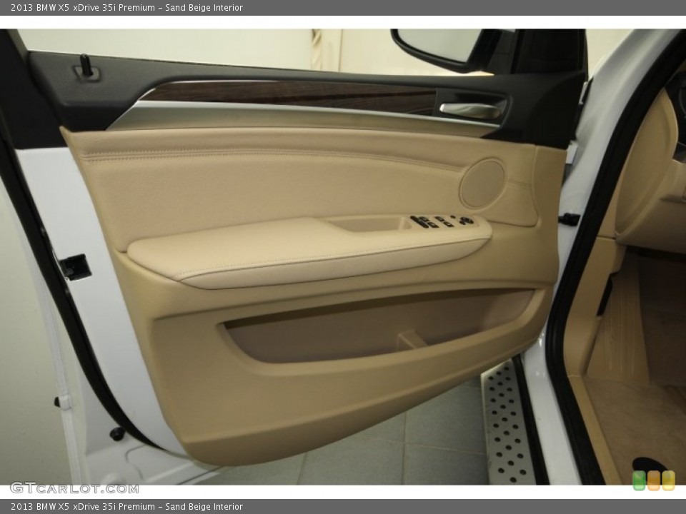 Sand Beige Interior Door Panel for the 2013 BMW X5 xDrive 35i Premium #64377815