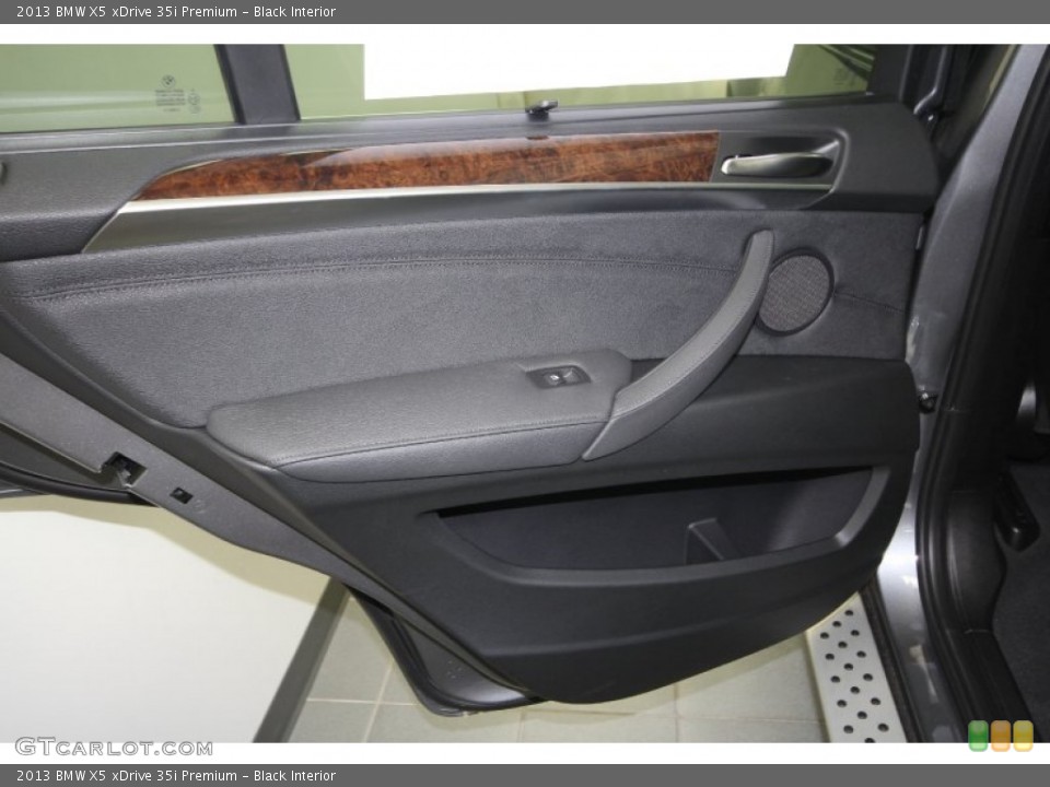Black Interior Door Panel for the 2013 BMW X5 xDrive 35i Premium #64378359