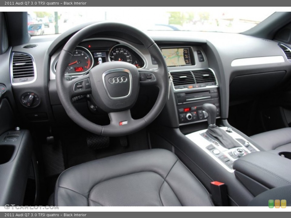 Black Interior Dashboard for the 2011 Audi Q7 3.0 TFSI quattro #64402406