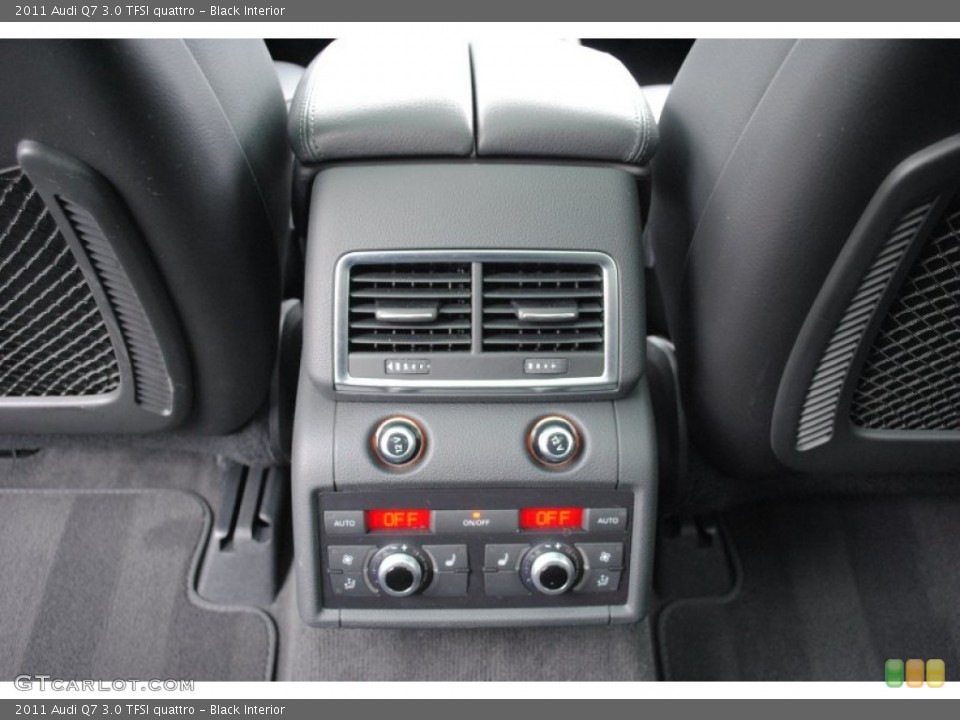 Black Interior Controls for the 2011 Audi Q7 3.0 TFSI quattro #64402409