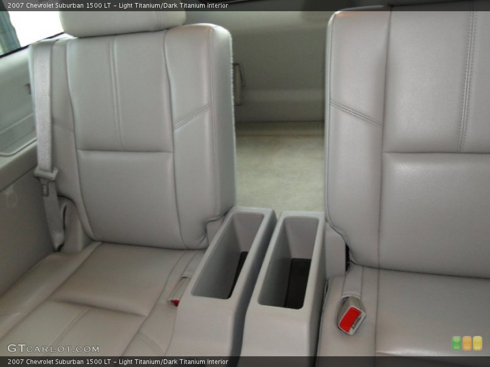 Light Titanium/Dark Titanium Interior Rear Seat for the 2007 Chevrolet Suburban 1500 LT #64469752
