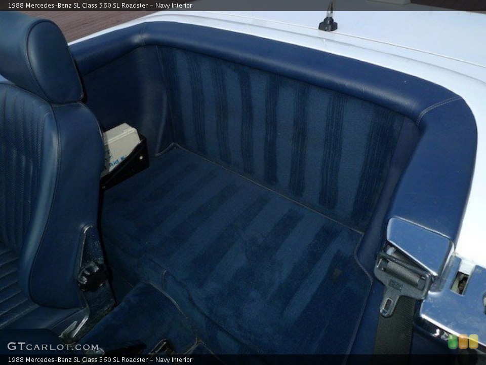 Navy Interior Photo for the 1988 Mercedes-Benz SL Class 560 SL Roadster #64470947