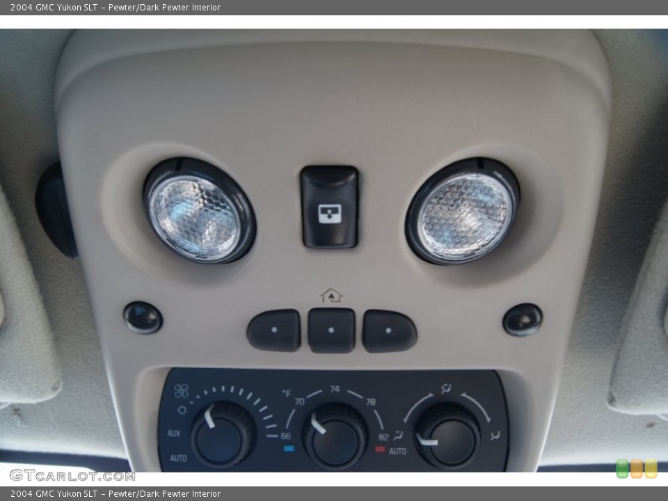 Pewter/Dark Pewter Interior Controls for the 2004 GMC Yukon SLT #64472796